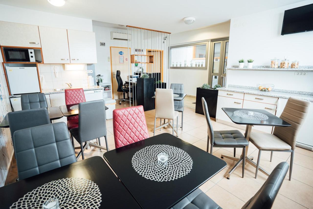 Sobe Rooms Nataly Sežana Eksteriør billede