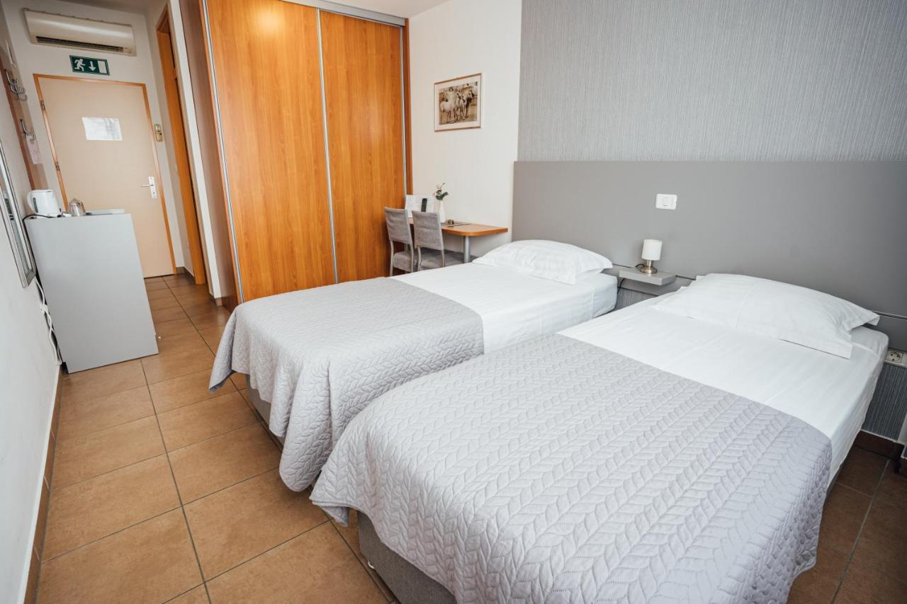 Sobe Rooms Nataly Sežana Eksteriør billede